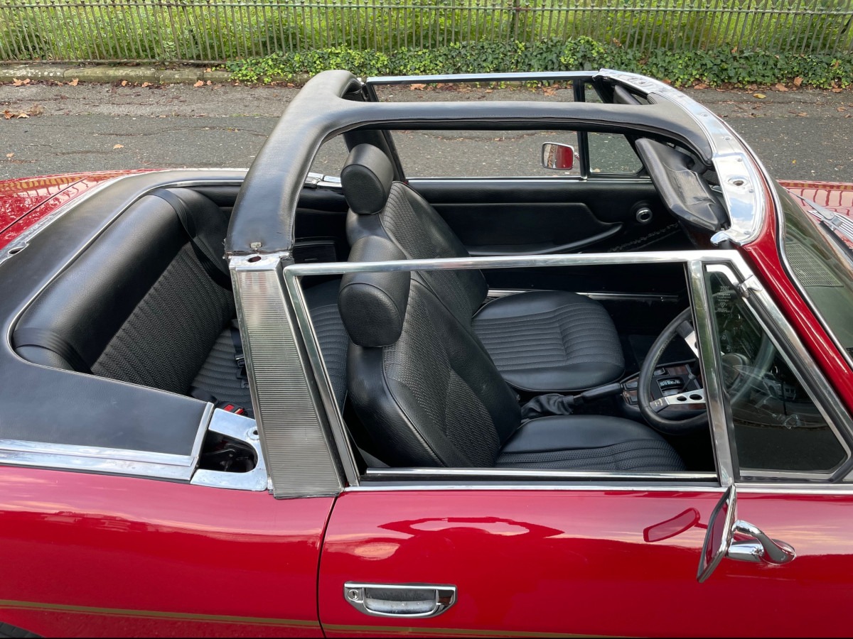 1974 Triumph Stag Image 6